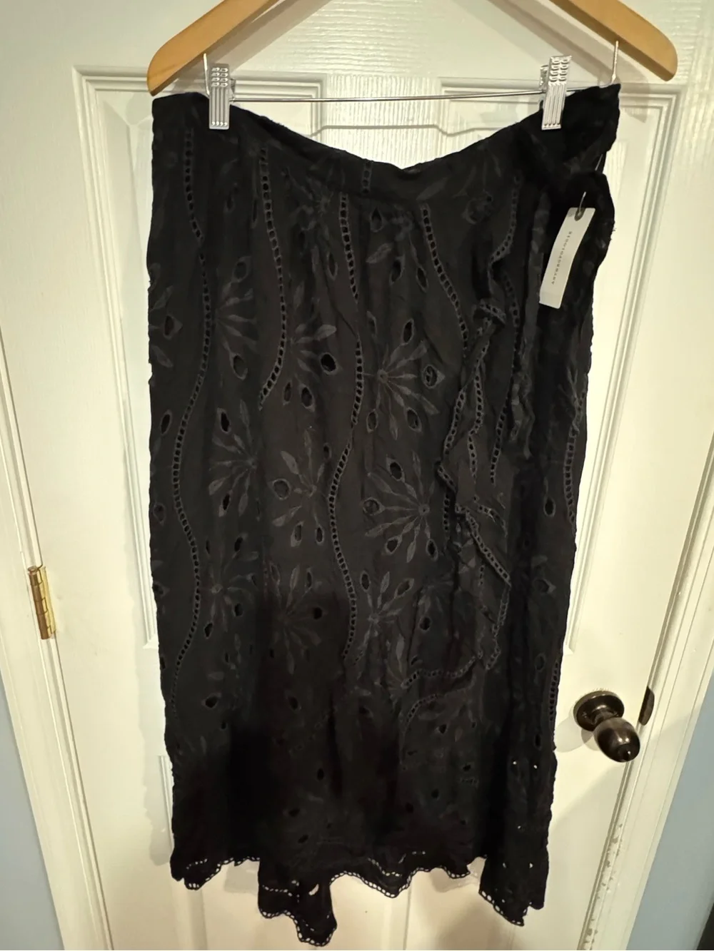 Anthropologie Mauve Eyelet Wrap Skirt - Picture 5 of 13